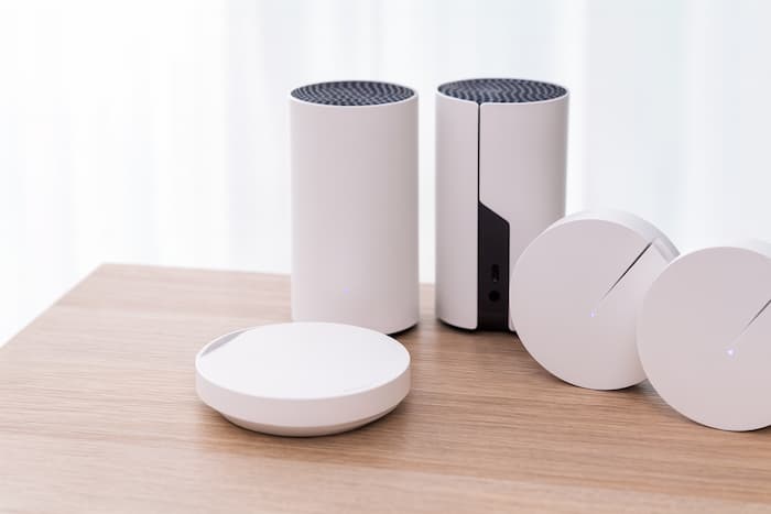 여러 안테나를 가진 메시 와이파이 공유기